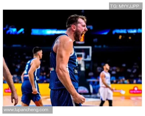 战术解析:东契奇如何通过控场智慧主宰比赛节奏并改变局势 战术解析:东契奇如何通过控场智慧主宰比赛节奏并改变局势