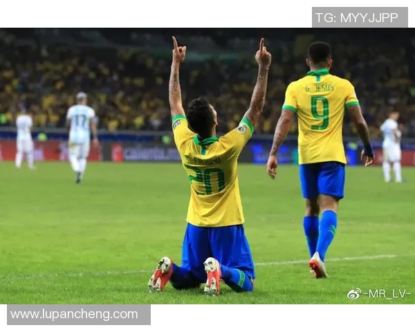 三分王与主教练场边激烈争执冲突升级 球队氛围紧张引发外界关注